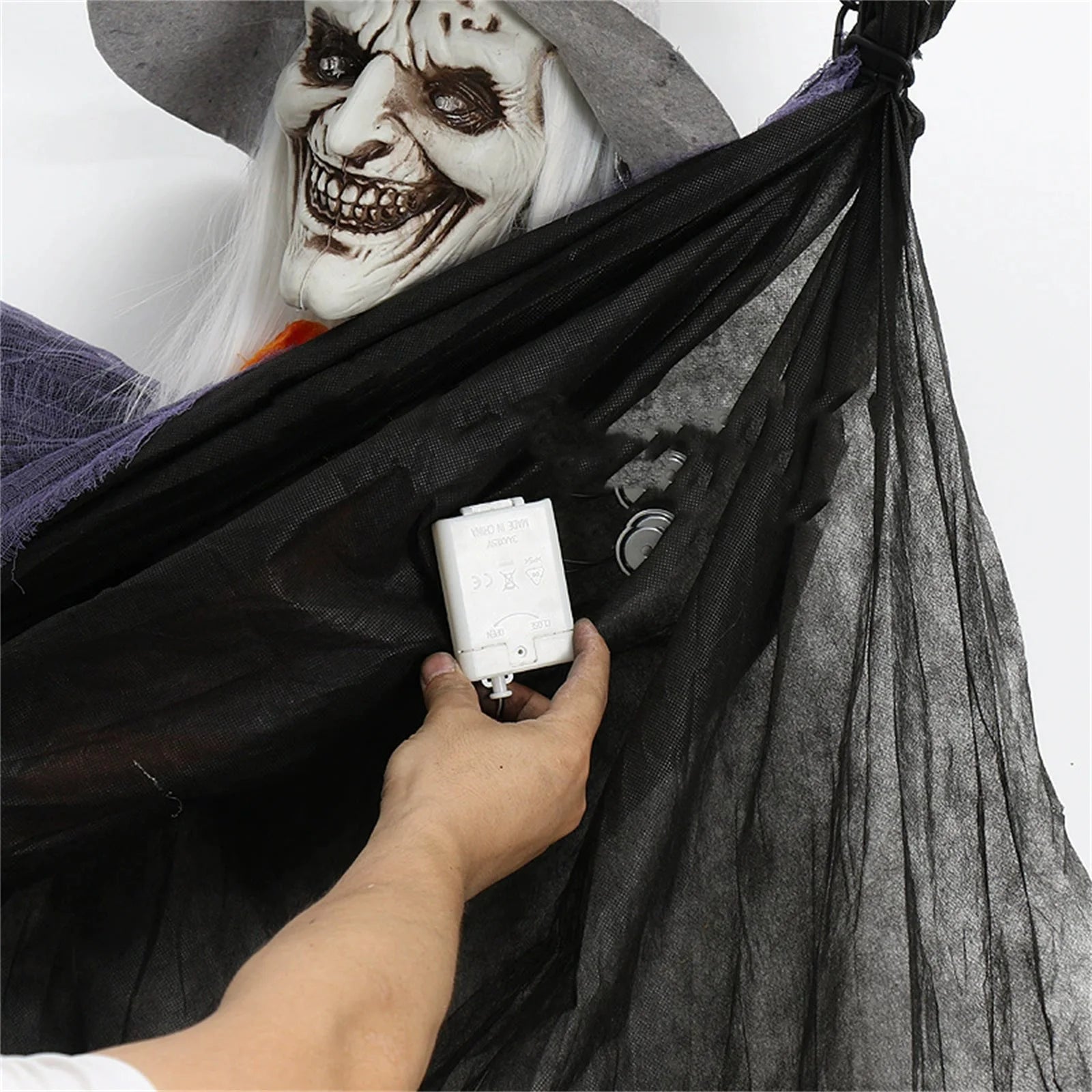 Halloween Sound & Glowing Witch