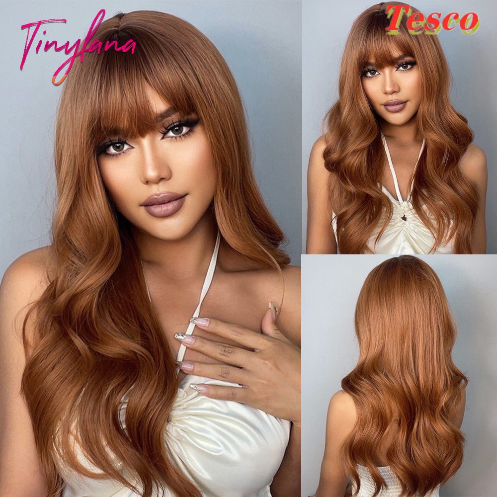Women Wear Wavy Wigs - AURA