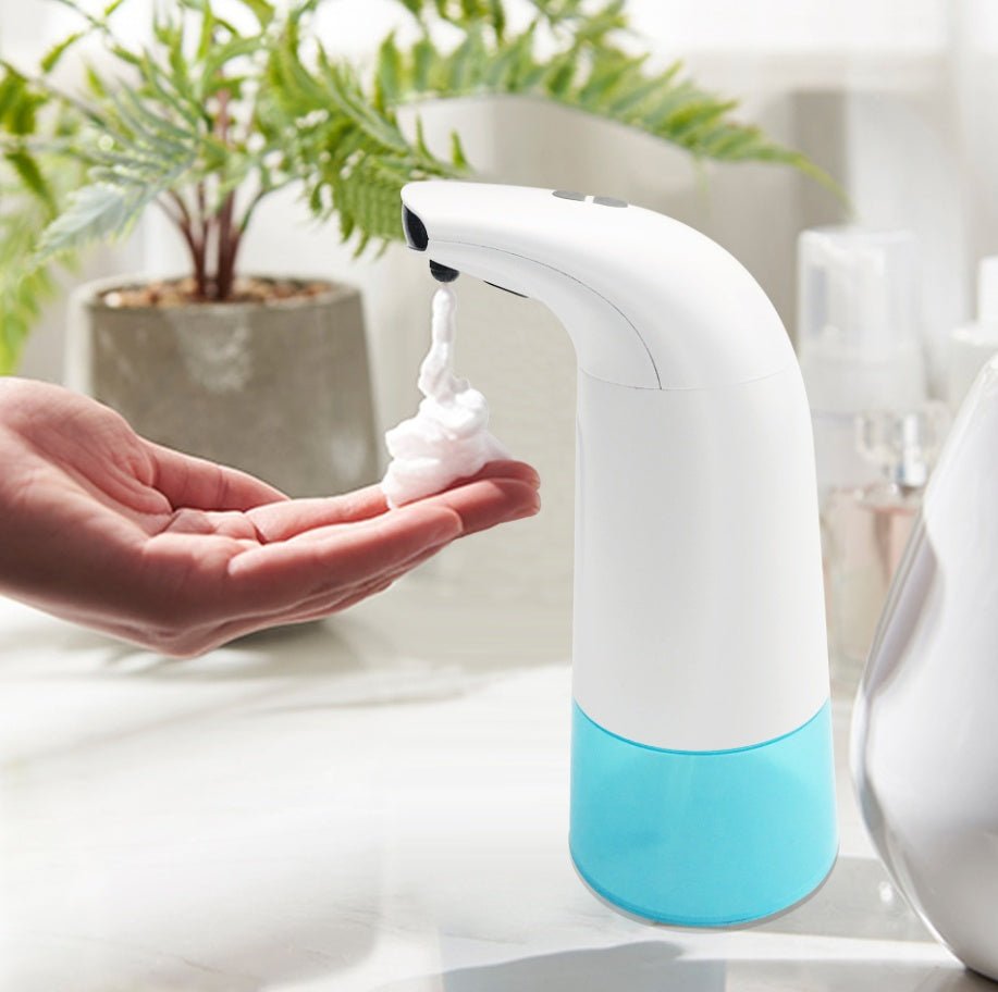 Foaming soap dispenser - AURA
